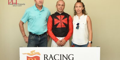 R1 Tara Laing Chase Maujean Larry Jack-Fairview 11-January-2019-1-PHP_9954