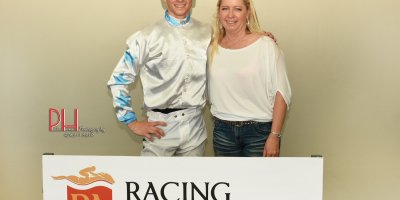 R1 Yvette Bremner Lyle Hewitson Fat Lady Sings-Fairview 12-April-2019-1-PHP_4140