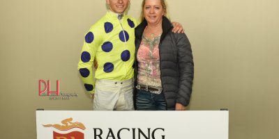 R5 Yvette Bremner Lyle Hewitson Calla Lily-Fairview 5-April-2019-1-PHP_3770