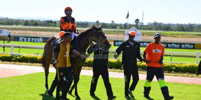 R2 Yvette Bremner Lucky Mkhwambi Dancing In Seattle - Work Riders- 11 May 2019-Fairview Racecourse-PHP_8976
