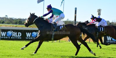 R6 Andre Nel Bernard Fayd'Herbe Percival- 11 May 2019-Fairview Racecourse-PHP_9287