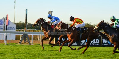 R9 Tara Laing Richard Fourie Fly Thought- 11 May 2019-Fairview Racecourse-PHP_9631