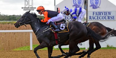 R3 Yvette Bremner Lyle Hewitson Elusive Fountain- 12 July 2019-Fairview Racecourse-1-PHP_9811