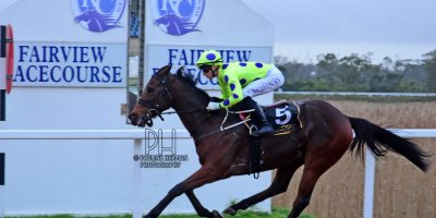 R8 Yvette Bremner Lyle Hewitson Open Fire- 12 July 2019-Fairview Racecourse-1-PHP_0215