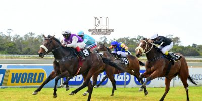 R1 Jacques Strydom D Bogalieboile Humanitarian-Fairview Racecourse-30 August 20191-PHP_6639