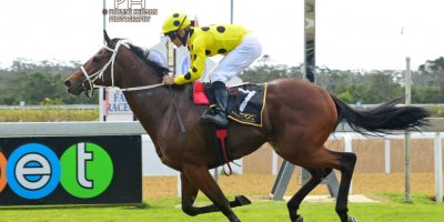 R2 Yvette Bremner Richard Fourie Glory Days-Fairview Racecourse-30 August 20191-PHP_6699