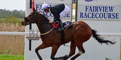 R1 Tara Laing Chase Maujean Thomas Shelby-Fairview Racecourse-20 September 20191-PHP_9247