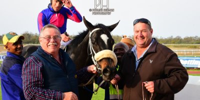 R8 Grant Paddock Chase Maujean Strong n Brave-Fairview Racecourse-20 September 20191-PHP_9729