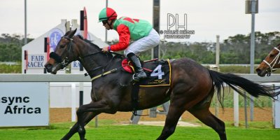 R1 Tara Laing Chase Maujean Beyond Temptation-Fairview Racecourse-25 October 20191-PHP_4492