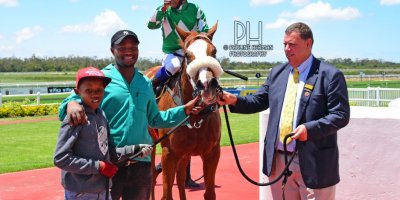 R1 Alan Greeff Charles Ndlovu Step Lively-Fairview Racecourse -15 November 2019-1-PHP_7651