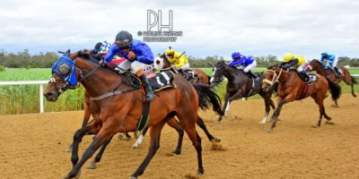 R3 Jacques Strydom Daniel Bogaleboile Omaha Tribe-Fairview Racecourse -30 December 2019-1-PHP_7074