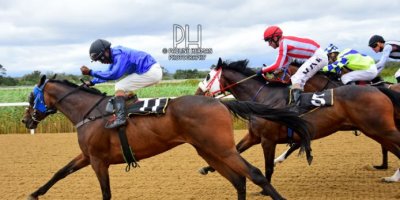R3 Jacques Strydom Daniel Bogaleboile Omaha Tribe-Fairview Racecourse -30 December 2019-1-PHP_7077