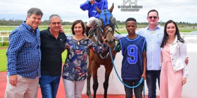 R3 Jacques Strydom Daniel Bogaleboile Omaha Tribe-Fairview Racecourse -30 December 2019-1-PHP_7099
