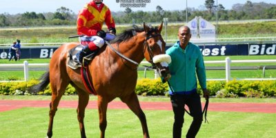 R5 Alan Greeff Greg Cheyne Voices of Light-Fairview Racecourse -13 December 2019-1-PHP_2685
